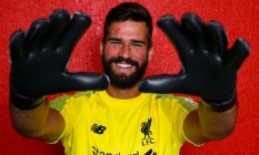 Alisson Masih Cedera, Liverpool Bawa 4 Kiper ke Liga Champions
