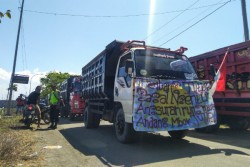 Penambang Pasir di Kulonprogo Gelar Aksi Damai