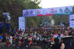 Ribuan Pelari Ikuti Lomba Baron 10K