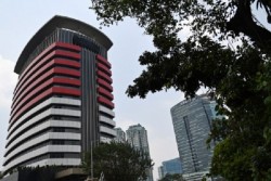 Bahas Revisi UU KPK, Menkumham Temui Presiden
