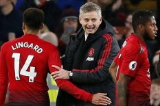 Fans MU Minta Solskjaer Rombak Lini Tengah