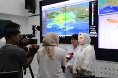 Hujan Buatan Mulai Dilakukan untuk Padamkan Kebakaran Hutan