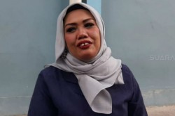 Putuskan berhijab, Elly Sugigi Ingat Janji Mantan Suami