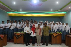 Siswa SMA 1 Jetis Dilatih Bijak Gunakan Internet