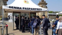 Pemakaman Habibie: Metal Detector Dipasang di Pintu TMP Kalibata
