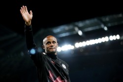 City Akan Membuat Patung Vincent Kompany 