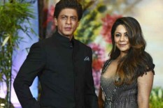 Keislaman Shah Rukh Khan Diragukan Netizen Gara-Gara Unggahan Foto