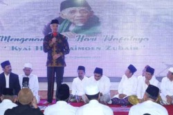 Peringatan 40 Hari Wafatnya Mbah Maimoen Sekaligus Doakan Almarhum Habibie