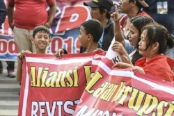 Anak di Bawah Umur Ikut Unjuk Rasa di KPK