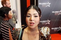 Tina Toon Ungkap Dunia Politik Beda dengan Panggung Hiburan