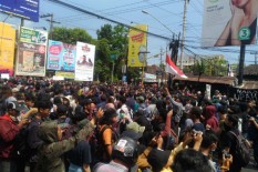 Foto-Foto Jalan Gejayan Jadi Lautan Manusia