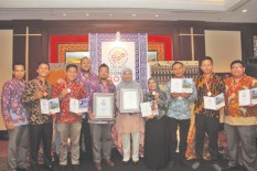 JNE Raih Penghargaan Dalam & Luar Negeri