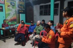 7 Pendaki Asal Singapura yang Terjebak Kebakaran Gunung Raung Ditemukan, Begini Kondisinya
