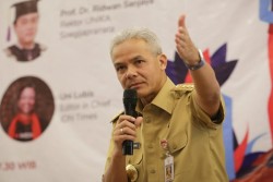 Ganjar Pranowo Sebut Gaji Kepala Daerah Akan Naik Setelah Jokowi Dilantik