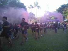 1.300 Pelari Ikut Sumbang Upaya Pencegahan Kanker Payudara 