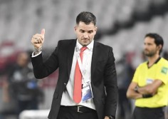 Simon McMenemy Minta Indonesia Tiru Vietnam