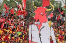 Menang di Kandang Persija, Semen Padang Tinggalkan Zona Degradasi