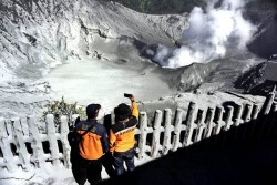 Gunung Tangkuban Perahu Diturunkan Statusnya Menjadi Normal
