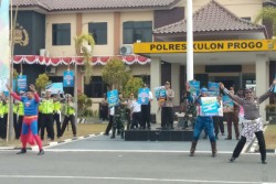 Gelar Operasi Zebra Selama 2 Pekan, Polres Kulonprogo Ajak Superman dan Captain America