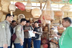 Tingkatkan Minat Penelitian Pelajar Melalui Karyawisata