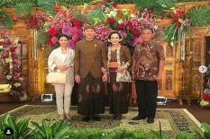Ini Foto-Foto Mitoni Puput Nastiti Devi