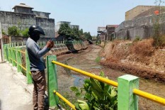 Antisipasi Banjir, Kali Besole di Kota Wonosari Dikeruk 