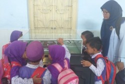 Koleksi Museum Dipamerkan di Sekolah untuk Dukungan Pendidikan Karakter