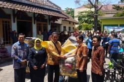 Puluhan Alat Pertanian Dibagikan pada Petani Gunungkidul