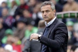 Celta Vigo Pecat Pelatih Fran Escriba