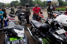 Tito Karnavian Minta Kepala Daerah Tertibkan Parkir yang Dikelola Preman Berkedok Ormas