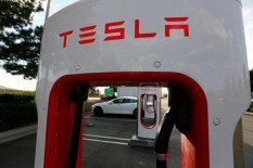 Tesla Produksi Pikap Elektrik 