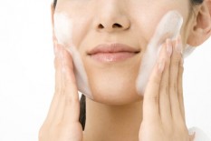 Begini Tahapan Memakai Skin Care yang Ideal