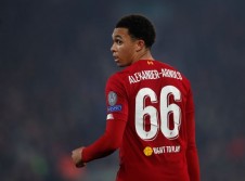 2 Kali Handball di Kotak Penalti, Layakkah Trent-Alexander Arnold Dihukum?