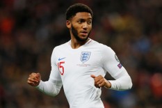 Joe Gomez Dicemooh Fans, Raheem Sterling Sedih