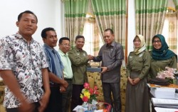 UMY Kembangkan Kerja Sama Pembangunan Pariwisata Berbasis Potensi Daerah Manggarai Barat