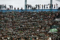 Pendampingan Hukum untuk Suporter PSS yang Tempelkan Poster di Mal Belum Jelas