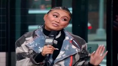 Agnez Mo Merasa Berbeda dengan Kebanyakan Orang Indonesia