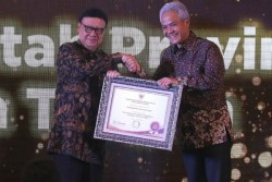  Pengaduan Publik di Jateng Direspon Cepat, Ganjar Dapat Penghargaan