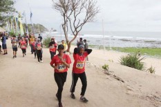 Ratusan Pelari Ikut Gunungkidul Beach Camp and Run, Taklukkan Pantai Lalu Bersantai