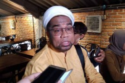  Ngabalin Tegaskan Jokowi Tak Pernah Bahas Pencalonan Wali Kota Gibran