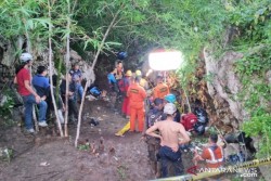 Begini Kronologi Meninggalnya Tiga Mahasiswa Unsika yang Terjebak di Gua Lele