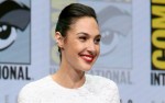 Gal Gadot Bikin Film Adaptasi Novel Terlarang di Israel