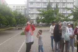 Gerhana Matahari, Mahasiswa UAD Teliti Gravitasi hingga Fotosintesis
