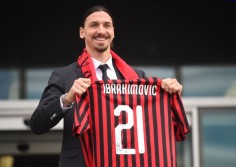 Pakai Nomor Peninggalan Pirlo, Ini Janji Ibra kepada Milan