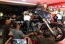 Kasus Jiwasraya, 3 Mobil Mewah dan Harley Davidson Disita