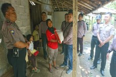 Satpam di Gunungkidul Santuni Warga Kurang Mampu