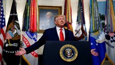 Demokrat: Senat Harus Menghukum dan Memecat Trump