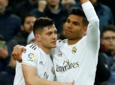 Persaingan Menuju Singgasana Juara La Liga Tinggal Diisi Barcelona & Real Madrid