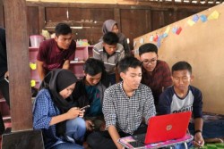 KKN UMY 80’ Nengahan Bantu Pengembangan Sistem Informasi Desa Berbasis Pedukuhan