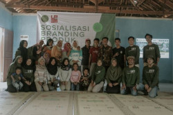 KKN UMY 161 Bantu Kembangkan UMKM Warga Bendo Krambilsawit Gunungkidul